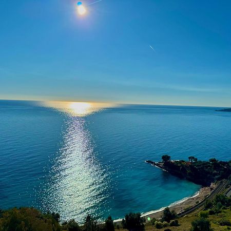 Kiss Of Sea - Balzi Rossi & Baia Beniamin Apartamento Ventimiglia Exterior foto